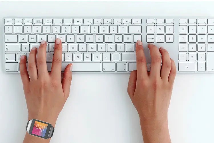 ทางเลือกคีย์บอร์ดไร้สายสำหรับ Mac ในปี 2025 ที่น่าพิจารณา