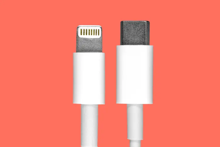 เลือกสายดาต้า iPhone ยังไงดี? อ่านบทความนี้เลย!