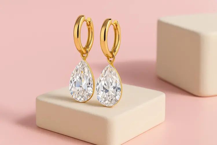 อัปเดตราคาตุ้มหู Swarovski ดีไซน์สวยหรูจากคอลเลคชั่นล่าสุด มอบเป็นของขวัญสุดพิเศษ